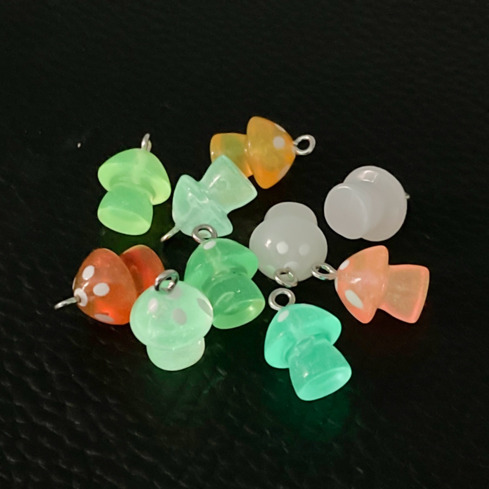 16pcs Luminous Mushroom Charms – Resin Art Essentials Bewertung und Preis