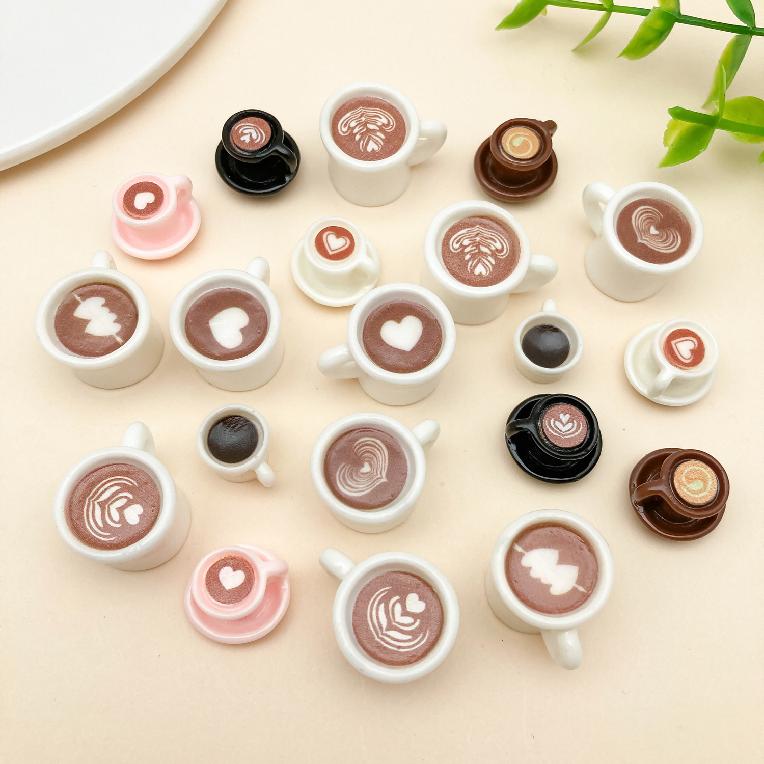 10/20pcs/lot Cute Latte Art Co – Resin Art Necklace Bewertung und Preis