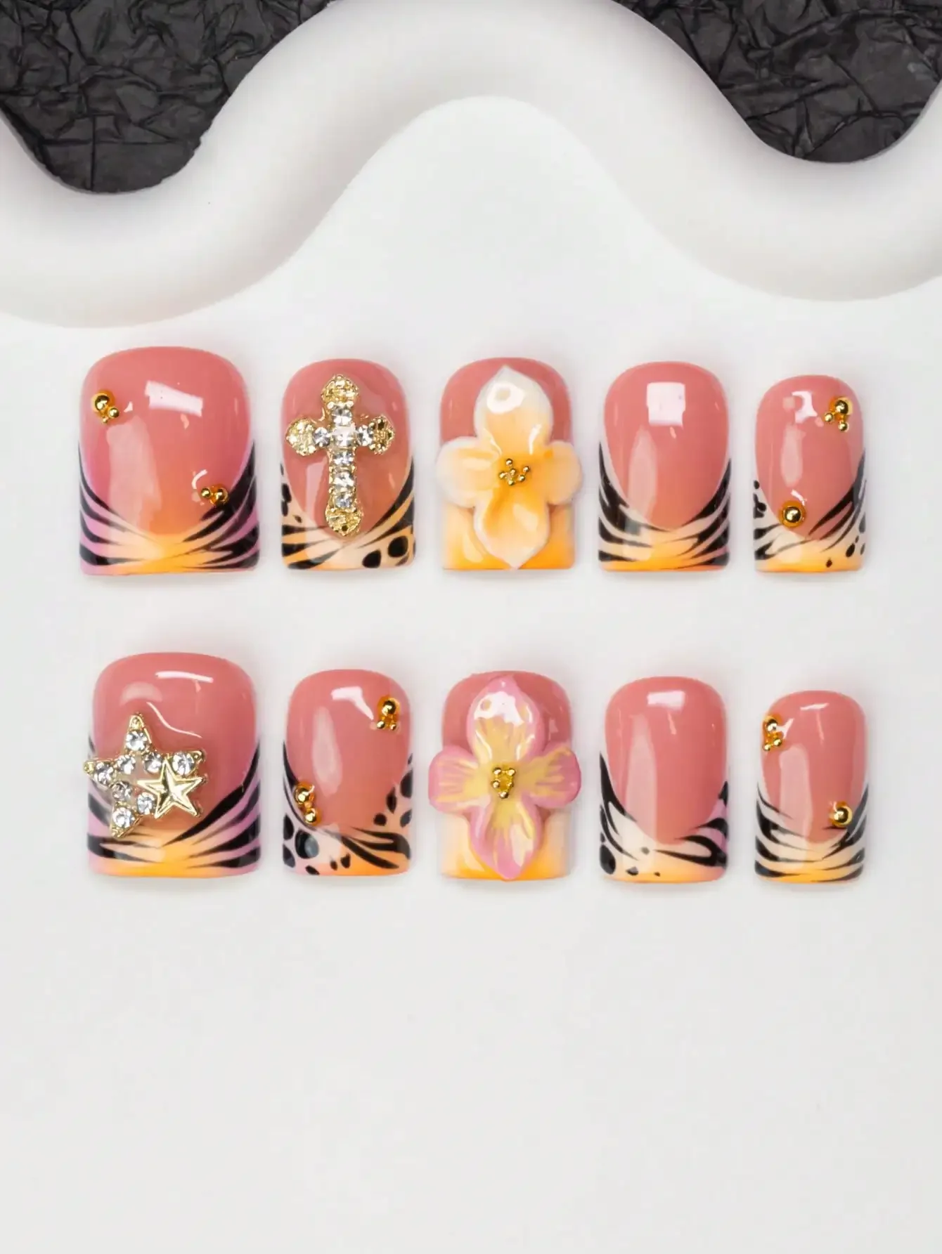 10pcs/Set Handmade Square Nail – Resin Art With Flowers Bewertung und Preis